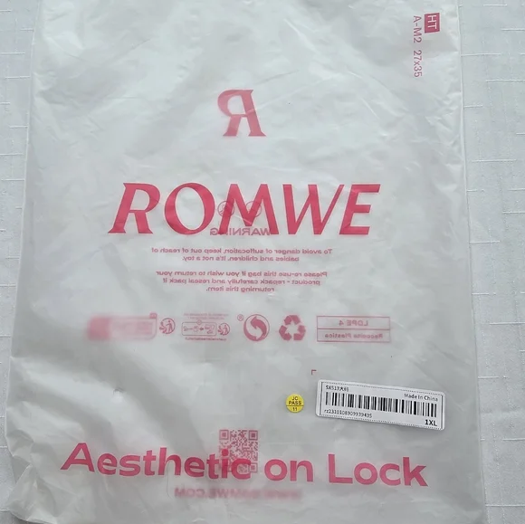 ROMWE Black and White Gothic Print Overalls Jumpsuit Whimsygoth Apothecary - Picture 11 of 11